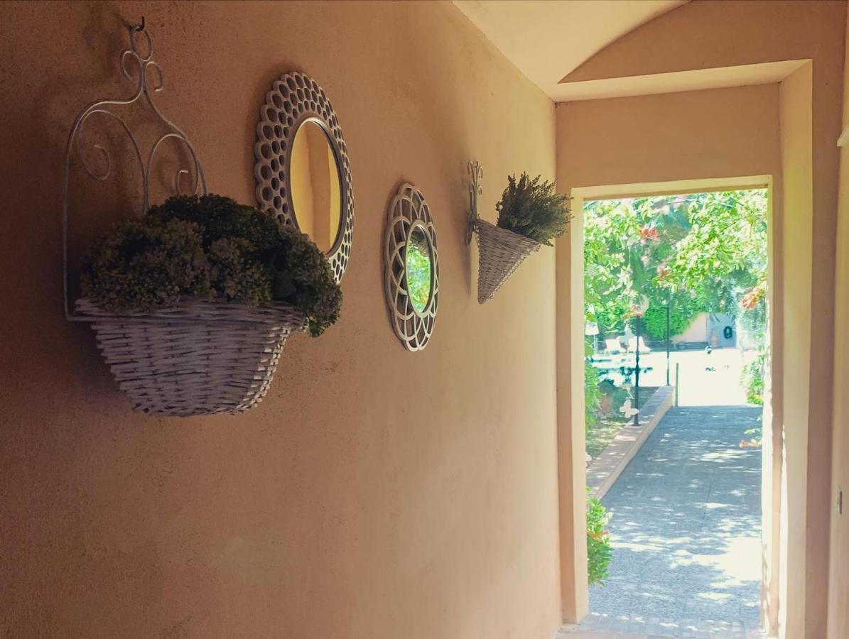 Hotel Borgo Antico ファブリアーノ エクステリア 写真