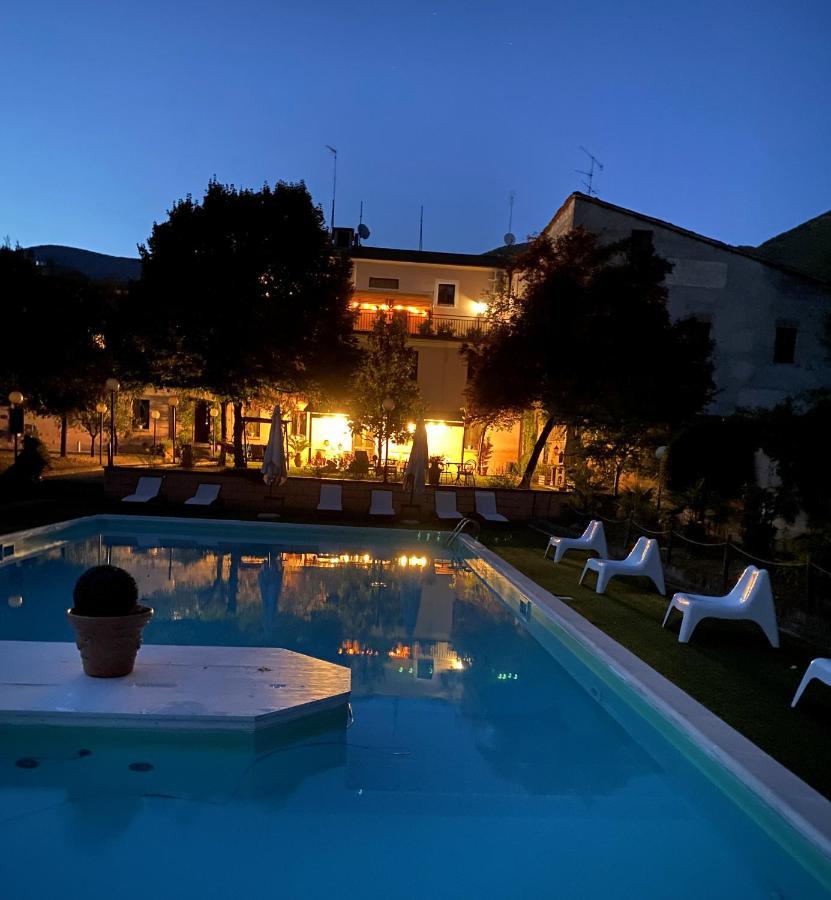 Hotel Borgo Antico ファブリアーノ エクステリア 写真