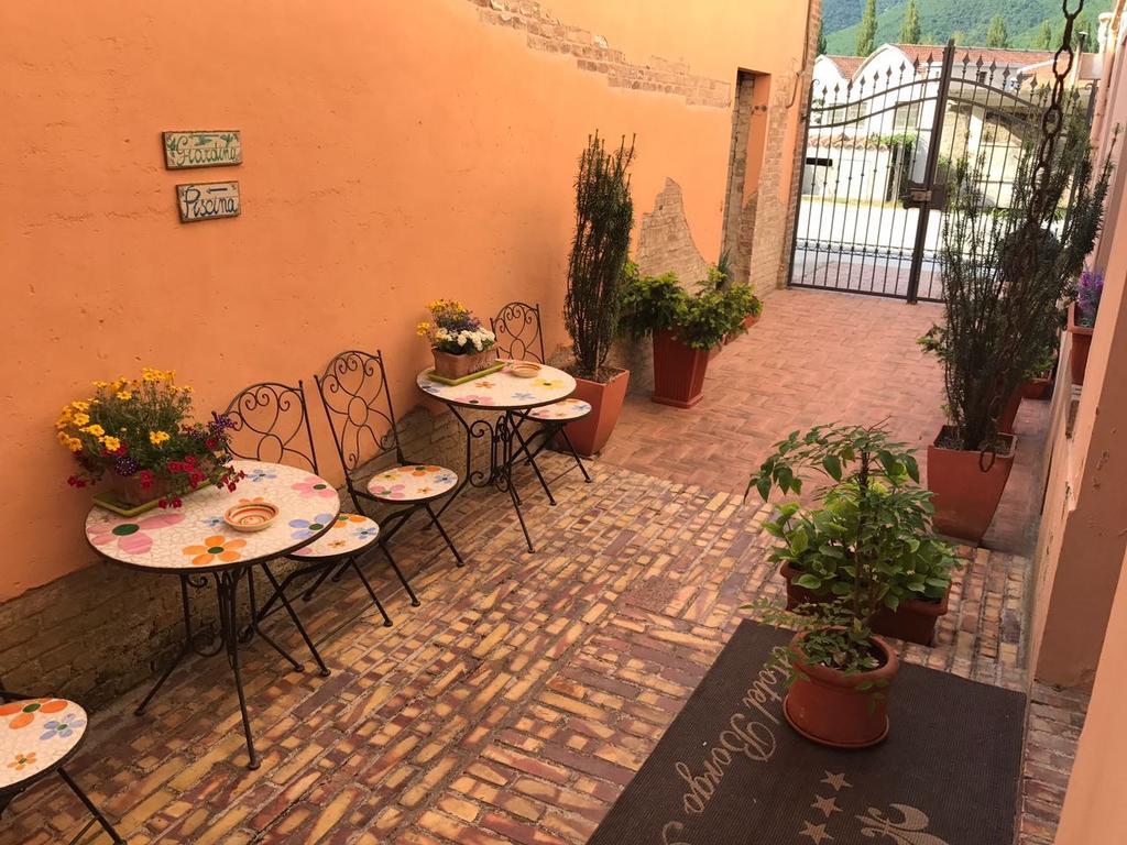 Hotel Borgo Antico ファブリアーノ エクステリア 写真