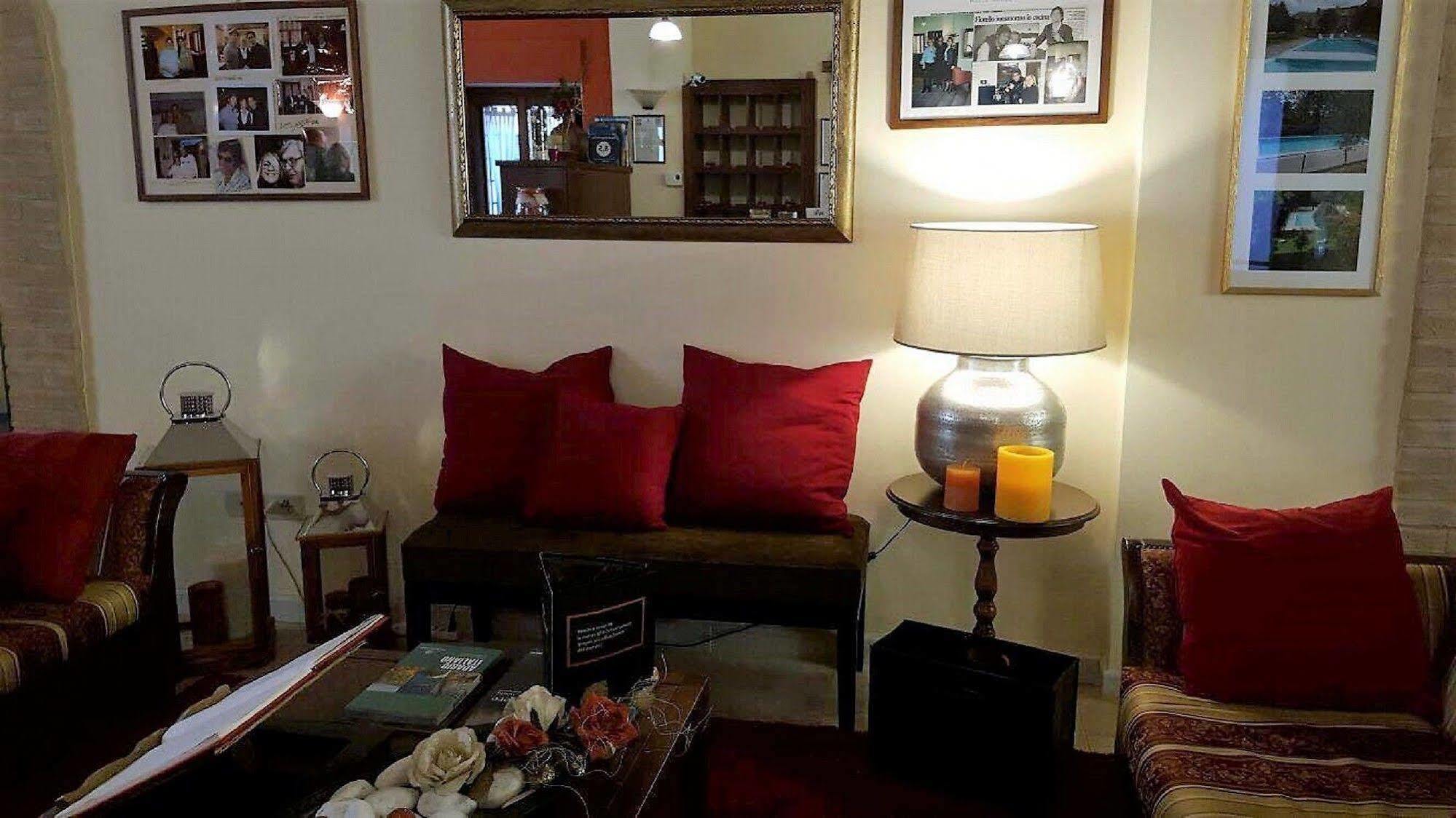 Hotel Borgo Antico ファブリアーノ エクステリア 写真
